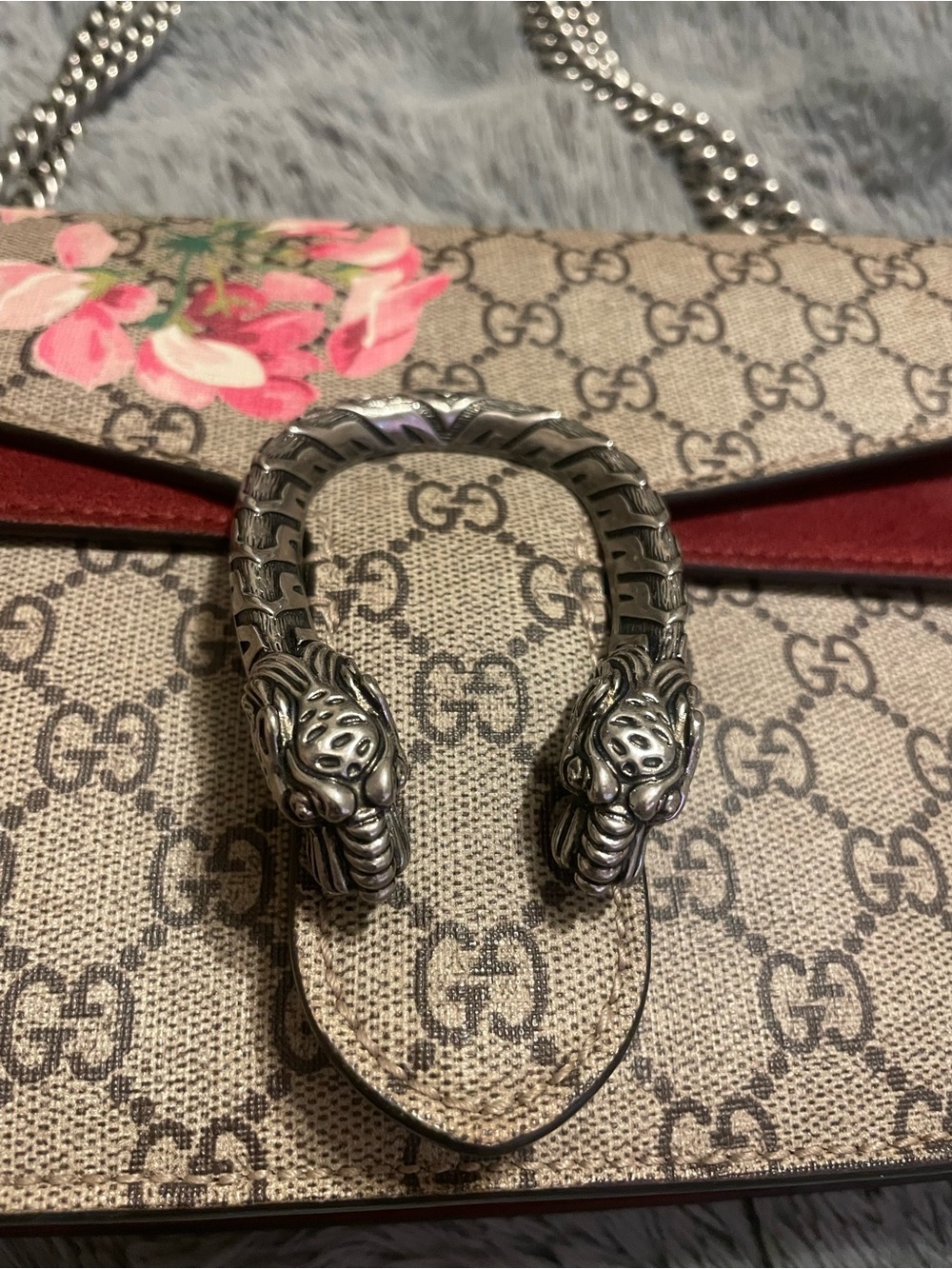 Gucci Beige GG Supreme Shoulder Bag with Pink Floral and Red Accents - Picture 7 of 12